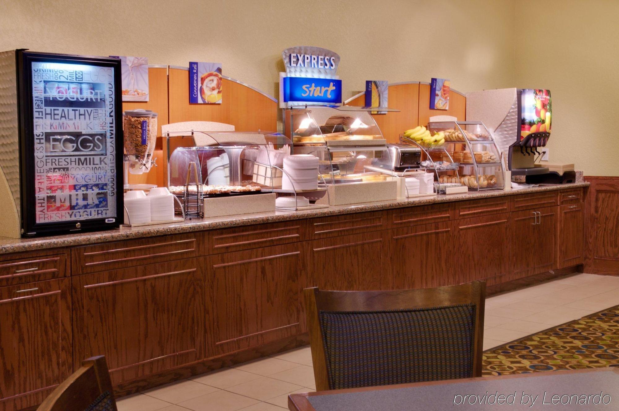 Holiday Inn Express Hotel Galveston West-Seawall By Ihg Restaurace fotografie